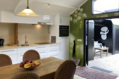Kamer-richting-tuinbank-scaled
